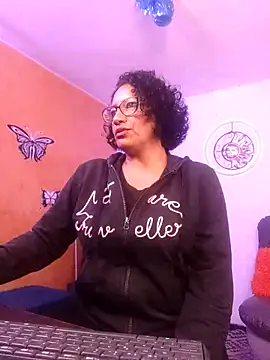 scarlet wet online show from March 7, 1:09 am