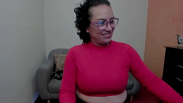 Snapshot of scarlet_wet chatting on June 26, 9:52 pm scarlet wet online show from June 26, 9:52 pm