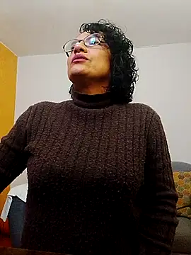 Snapshot of scarlet_wet chatting on July 14, 9:42 pm scarlet wet online show from July 14, 9:42 pm