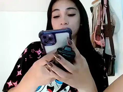 SweetLilly 18 online show from February 19, 3:05 pm