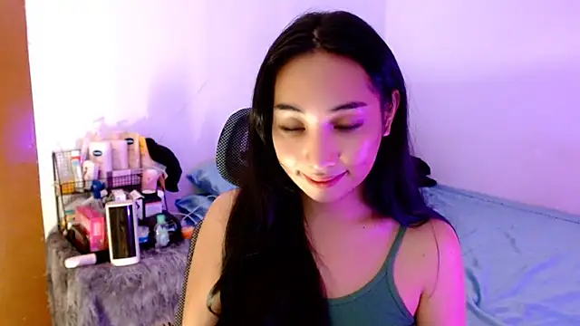 SweetLilly 18 online show from November 17, 3:56 am