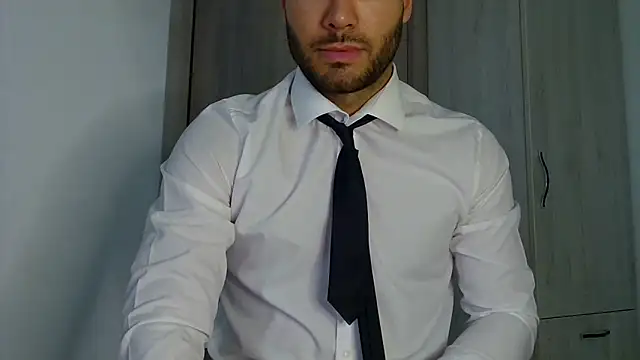 Justynn1 online show from May 16, 2:19 am
