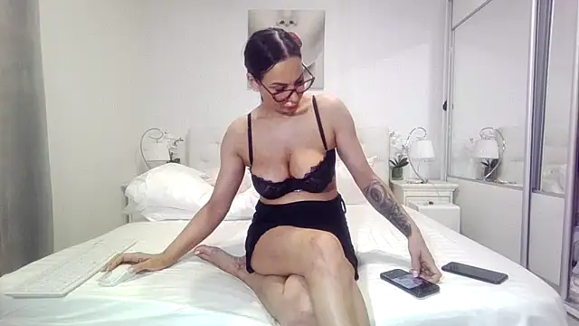 alisonya1 online show from February 19, 5:36 am