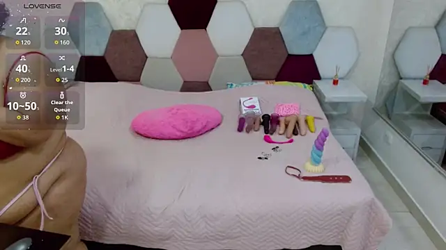 angel blue online show from December 18, 4:13 pm