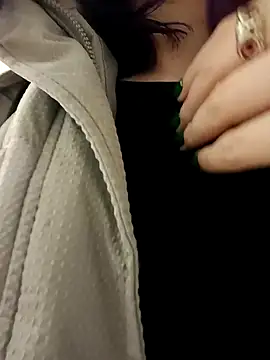 Frost foxy online show from December 30, 8:21 am