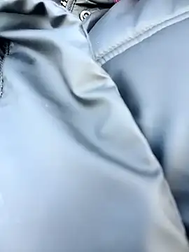 Frost foxy online show from March 22, 6:00 am