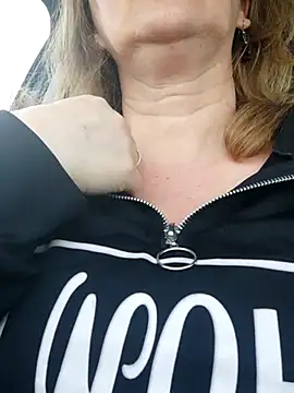 Elza01 online show from March 2, 6:16 am