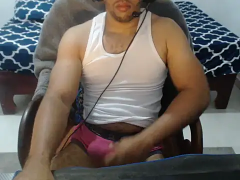 Snapshot of Rompeortoxxx chatting on April 9, 5:07 am Rompeortoxxx online show from April 9, 5:07 am