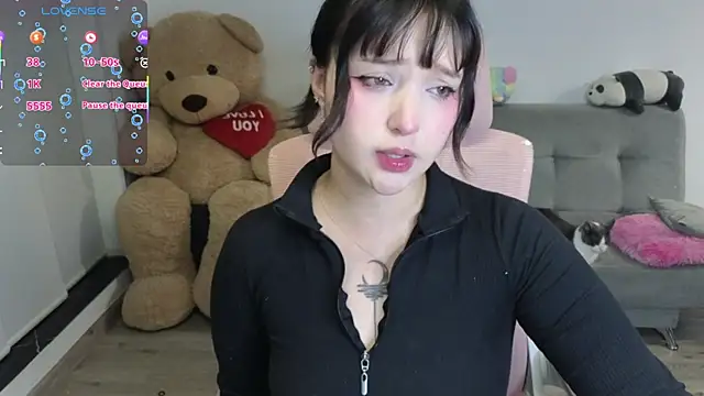 Snapshot of KuroChan420 chatting on July 8, 2:27 am KuroChan420 online show from July 8, 2:27 am