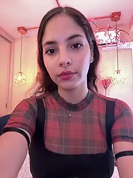 Snapshot of Zoe_Bae chatting on February 24, 9:57 pm Zoe Bae online show from February 24, 9:57 pm