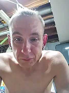 Snapshot of jjdirty6996 chatting on September 14, 10:03 am jjdirty6996 online show from September 14, 10:03 am