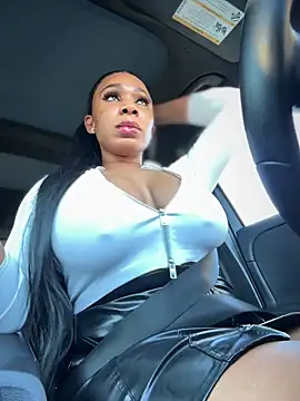 Belle    online show from December 19, 9:33 pm