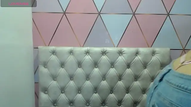 juliana diaz online show from February 28, 11:14 am