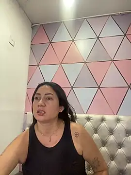 juliana diaz online show from September 11, 11:10 am