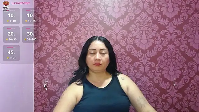 juliana diaz online show from July 11, 1:14 pm