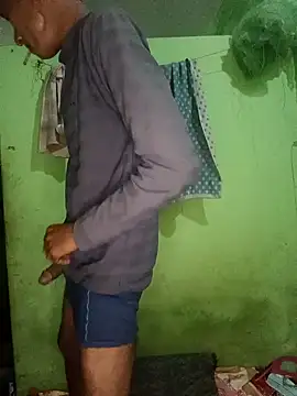 Snapshot of hq9870a chatting on December 7, 6:26 pm hq9870a online show from December 7, 6:26 pm