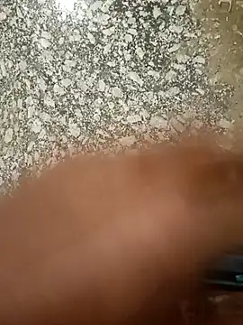 Snapshot of hq9870a chatting on March 8, 1:47 pm hq9870a online show from March 8, 1:47 pm