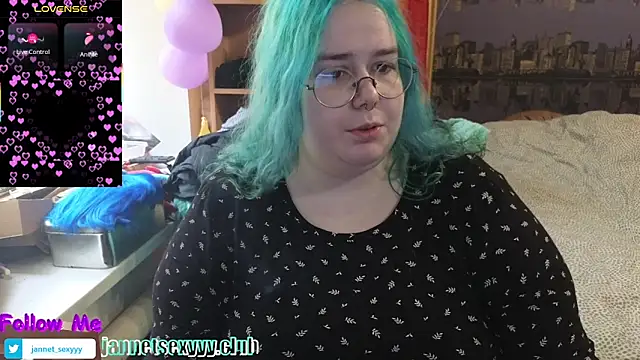 JannetPie online show from March 18, 2:04 pm