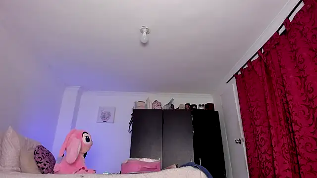 AlondraDiossa03 online show from January 24, 8:00 pm