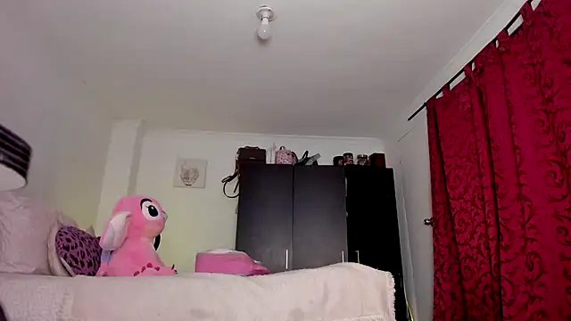 AlondraDiossa03 online show from February 7, 8:20 pm