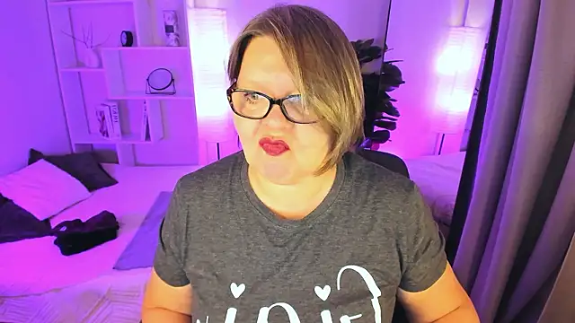 Shannonshine online show from March 26, 1:06 pm