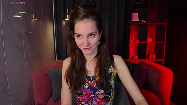 Snapshot of MirandaGlow chatting on March 21, 11:55 am MirandaGlow online show from March 21, 11:55 am