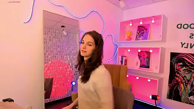 MirandaGlow online show from April 25, 5:43 am