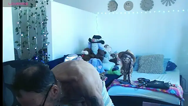 Snapshot of mycock2474u chatting on March 15, 9:38 pm mycock2474u online show from March 15, 9:38 pm