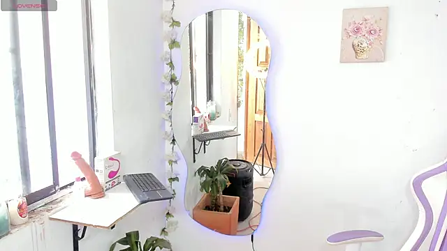 Snapshot of sofia_gold_ chatting on May 27, 2:03 pm sofia gold online show from May 27, 2:03 pm