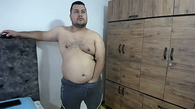 santi hothot online show from November 5, 7:03 pm