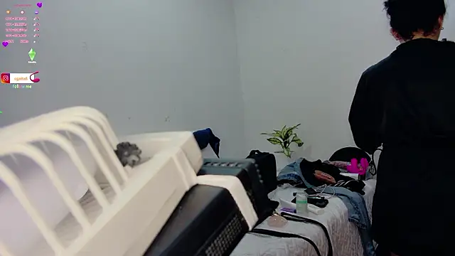 carolgaita online show from March 2, 10:11 am