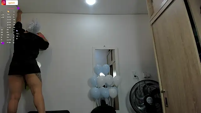 carolgaita online show from April 4, 11:18 am