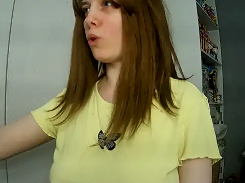 BellaRaim online show from April 16, 2:18 pm