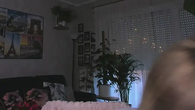 vanessa chat online show from January 15, 2:35 pm