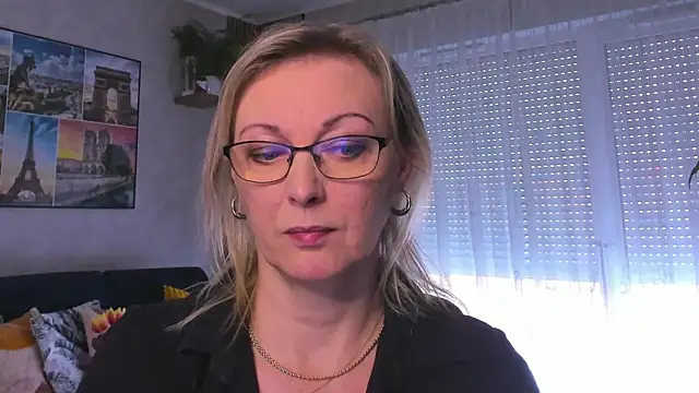 vanessa chat online show from February 16, 2:21 pm