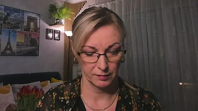 vanessa chat online show from February 18, 5:53 pm