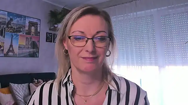 vanessa chat online show from March 9, 2:21 pm