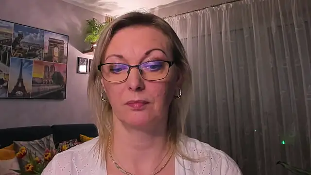 vanessa chat online show from March 17, 5:49 pm