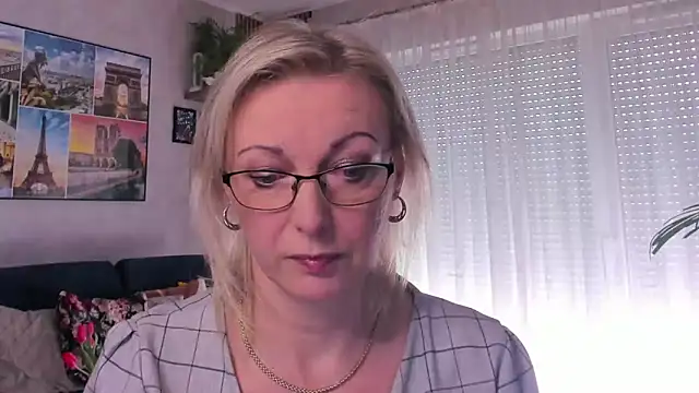 vanessa chat online show from March 23, 7:53 am