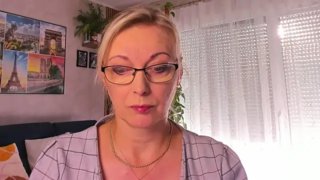 vanessa chat online show from September 26, 6:17 am