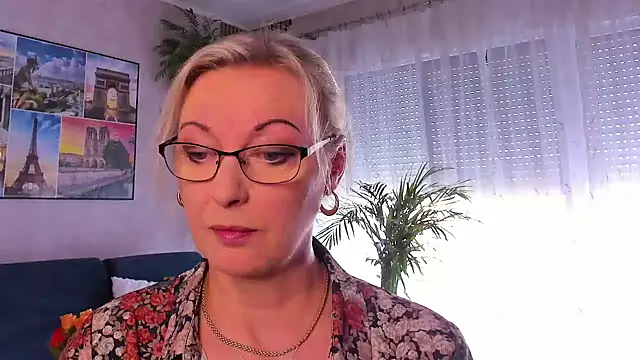 vanessa chat online show from May 14, 1:18 pm