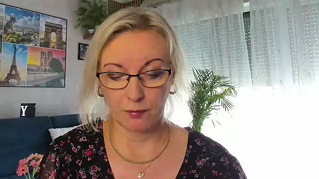 vanessa chat online show from May 20, 1:17 pm
