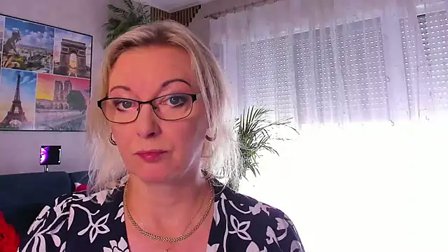 vanessa chat online show from May 31, 1:18 pm