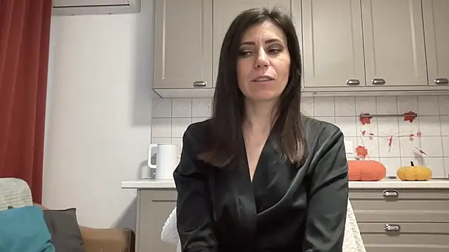 HotyWinter online show from November 2, 4:37 am