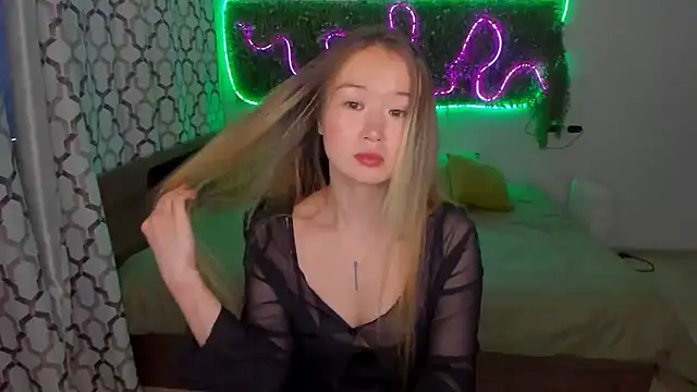 PollyOcean online show from December 14, 11:07 am