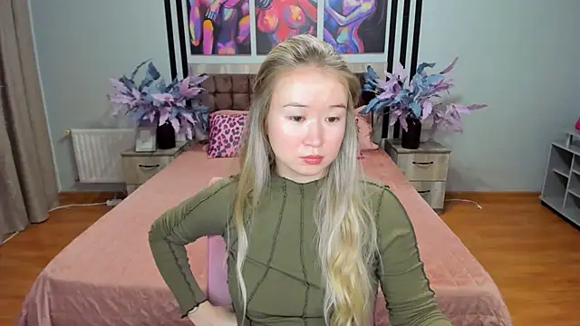 PollyOcean online show from September 26, 9:57 am