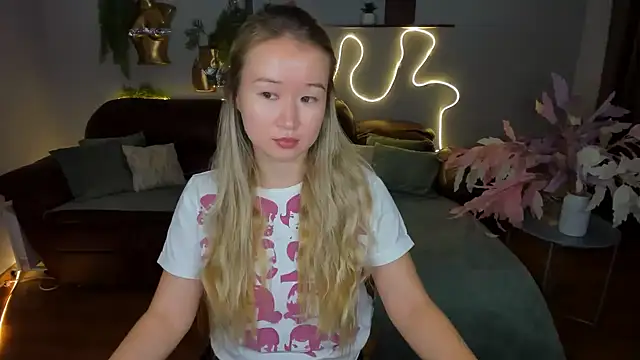 PollyOcean online show from October 30, 11:22 am