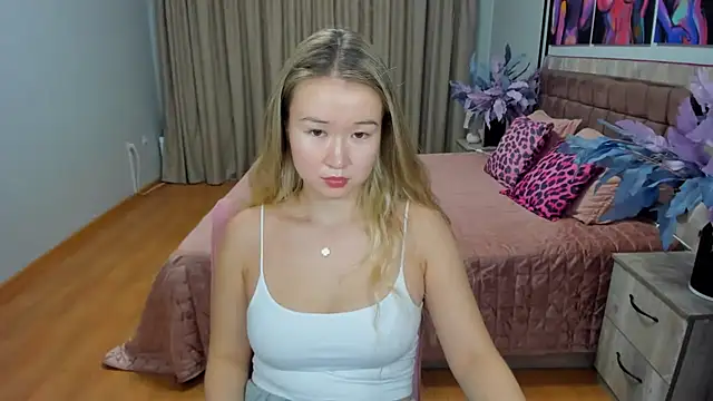 PollyOcean online show from November 1, 10:28 am