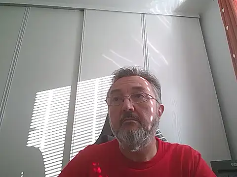 steb06 online show from December 5, 2:25 pm