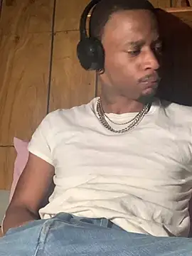 Snapshot of Tristris100 chatting on December 7, 12:08 am Tristris100 online show from December 7, 12:08 am